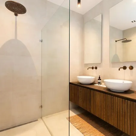 Luxury In City Centre
